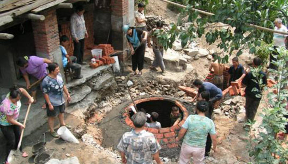 Pour la survie des pandas… et des montagnards du Sichuan diaporama,4532-family-with-biogas-1.jpeg