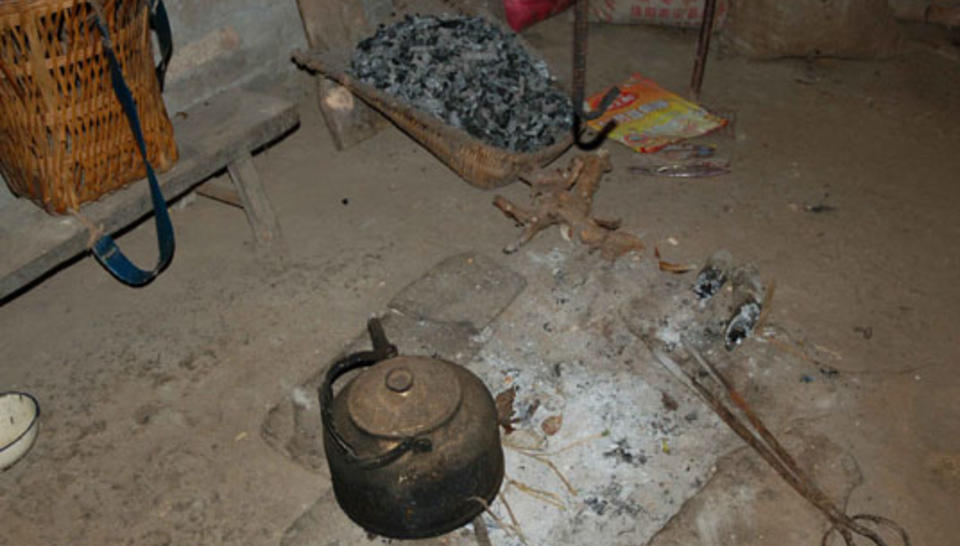 Pour la survie des pandas… et des montagnards du Sichuan diaporama,4534-Heating-instrument-Tang-Shang.jpeg