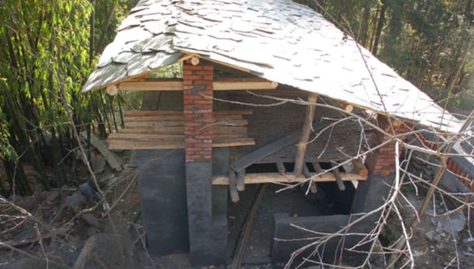 Pour la survie des pandas… et des montagnards du Sichuan diaporama,4538-New-aminal-barn-Luan-Touping.jpeg