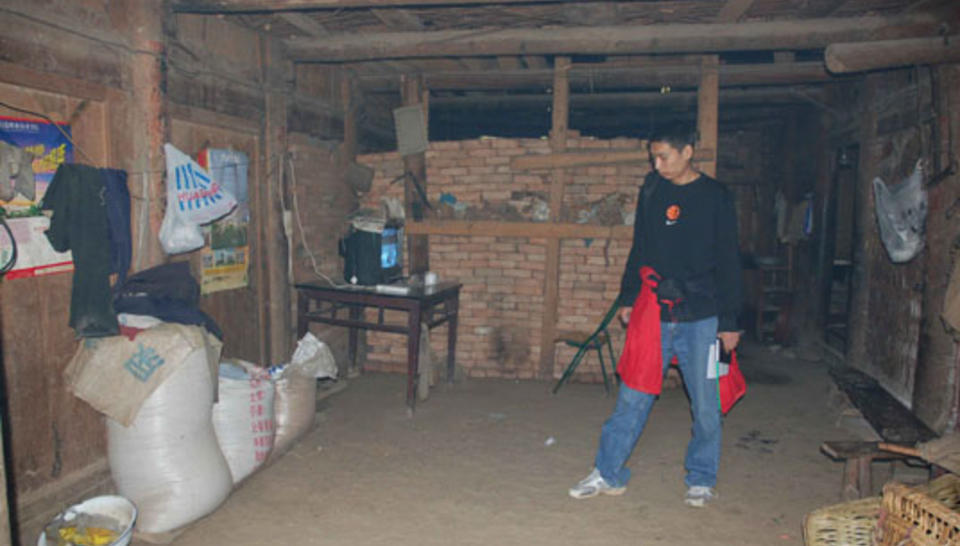 Pour la survie des pandas… et des montagnards du Sichuan diaporama,4544-poor-household-Luan-Touping.jpeg